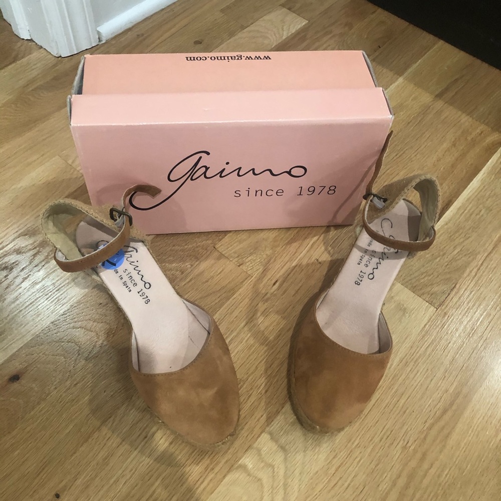 Lighting worn giamo wedge